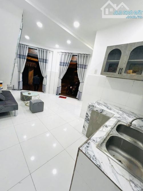 BÁN NHÀ TỈNH LỘ 10 49m2 LÔ GÓC HXH CẠNH QUẬN 6 SHR NHỈNH 3 TỶ. - 2