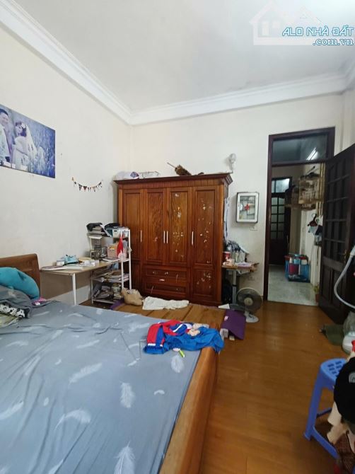 LÔ GÓC NGAY MẶT PHỐ NGUYỄN TRÃI 💎 50M² x 3 TẦNG 3 MẶT THOÁNG 💎 Sân 200m NGÕ THÔNG - 2