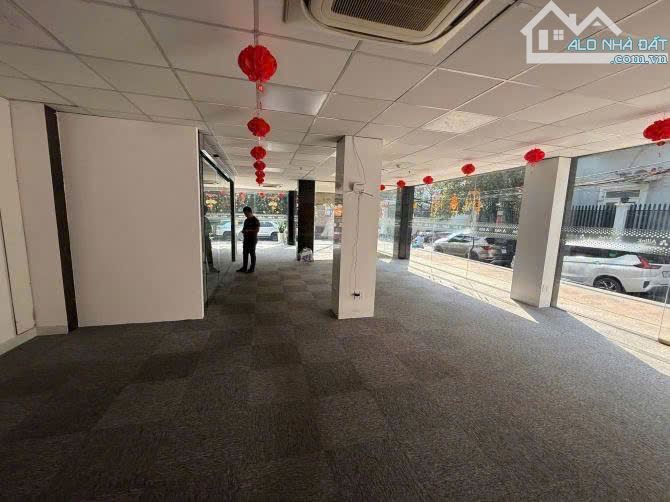 Tòa nhà góc 2 mặt tiền hầm 6 tầng 1200m2 sàn DT: 12,5x19m HĐ thuê 320tr/th giá 105 tỷ TL - 2