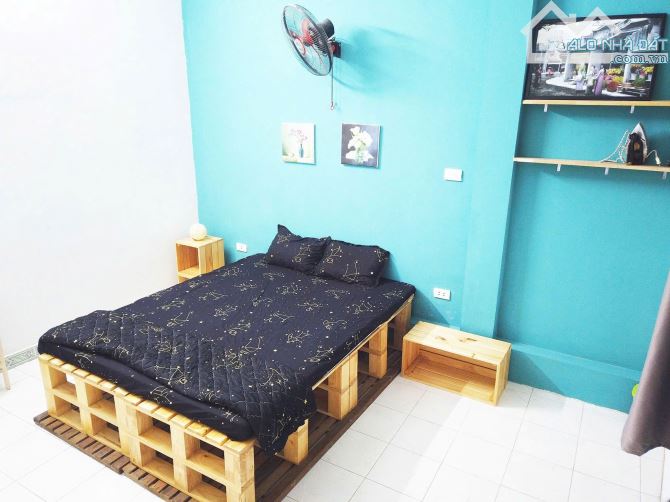 VĂN CHƯƠNG - ĐỐNG ĐA - LÔ GÓC 36M2 - TẦNG 2 ĐUA RA 42M2 - 50M RA Ô TÔ - CHỈ 7.1 TỶ - 2