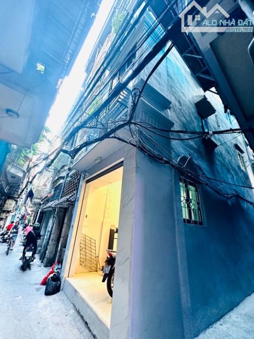 Tôn Thất Tùng, trung tâm, lô góc, gần Đại học Y, 39m2, chào 9 tỷ 6 - 2