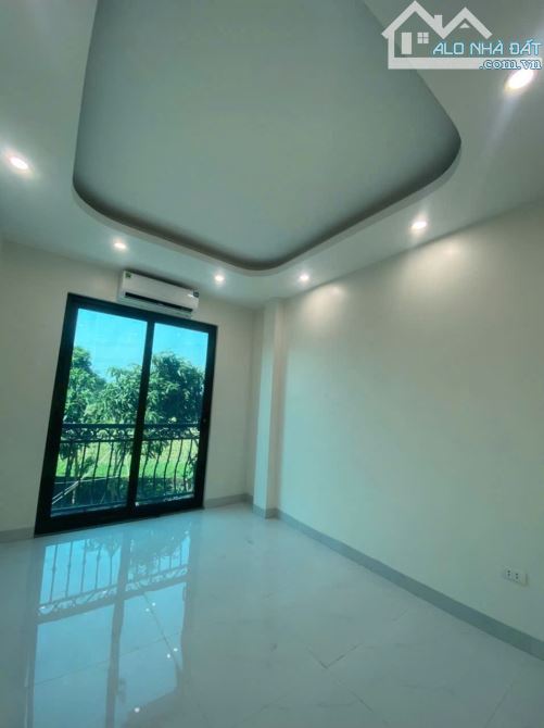 Bán nhà Hà Đông 35m 5T, ô tô tránh, lô góc. Nhà đẹp, ở ngay. Giá 5,3 tỷ. Có TL - 2