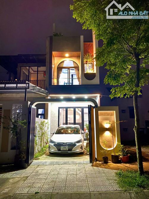 Bán nhà 2,5 tầng đẹp Full nội thất, mặt tiền KQH Bàu Vá, phường Trường An, TP Huế - 2