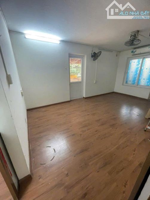 Hiếm! Tập thể ngõ 477 nguyễn Trãi - Thanh Xuân. Lô góc 90m 2PN 2VS chỉ 4.76 tỷ - 2