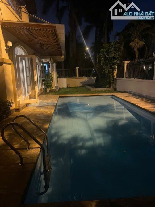 Biệt thự góc 2 mặt tiền KHU COMPOUND THẢO ĐIỀN 1 – 458m² – hồ bơi – sân vườn – giảm 10 TỶ - 2