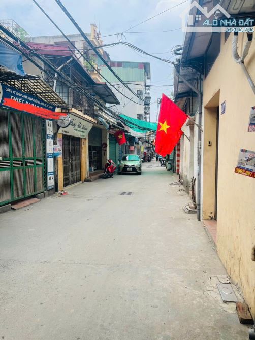 BÁN MẢNH ĐẤT ĐỊNH CÔNG - HOÀNG MAI - 97M2, MT 5M GIÁ 16.8 TỶ- GIÁ ĐẦU TƯ, OTO TRÁNH, KINH - 2
