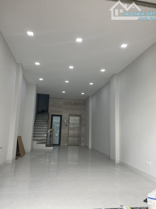Bán nhà 6 tầng thang máy mặt tiền chợ Tân Mỹ Quận 7 - 2