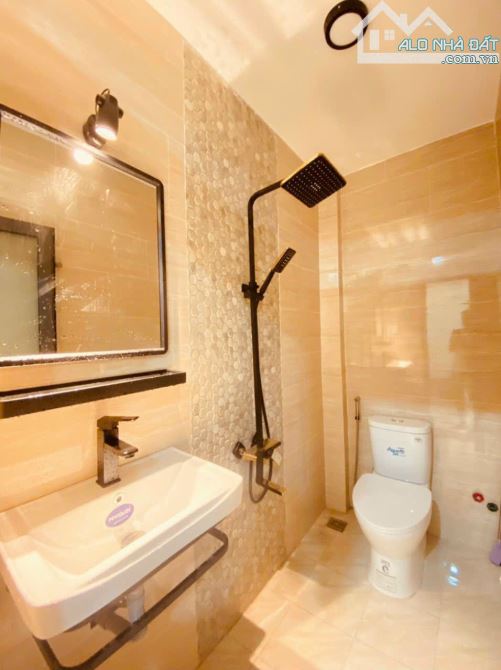 SIÊU PHẨM DUY NHẤT - Nhà HXH Hoàng Hoa Thám, Bình Thạnh. HĐT 70tr/tháng. Giá 17.5 tỷ - 2