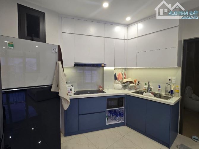 CHDV CAO CẤP BA ĐÌNH - SẦM UẤT - VỊ TRÍ ĐẸP - Ô TÔ 10 M - MỚI KÍNH KOONG 75m2*9T*8m MT - 2