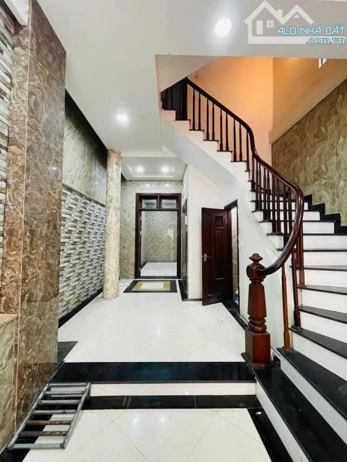 SIÊU PHẨM TRƯƠNG ĐỊNH - 66M2, 7 TẦNG THANG MÁY - Ô TÔ TRÁNH, VÀO NHÀ - KINH DOANH VĂN PHÒN - 2