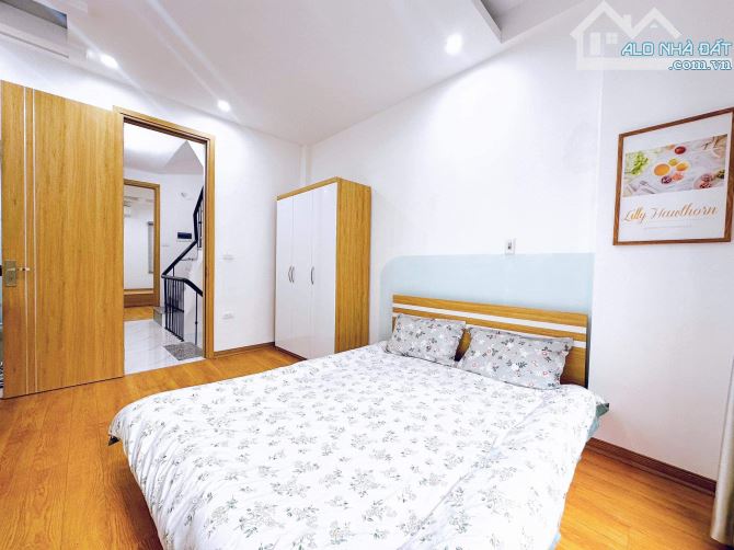 CHDV HOÀNG CẦU MT 9M, 5 TẦNG THANG MÁY, 10 PHÒNG, 45 TR THÁNG, 45M2 CHỈ 9.5 TỶ - 2