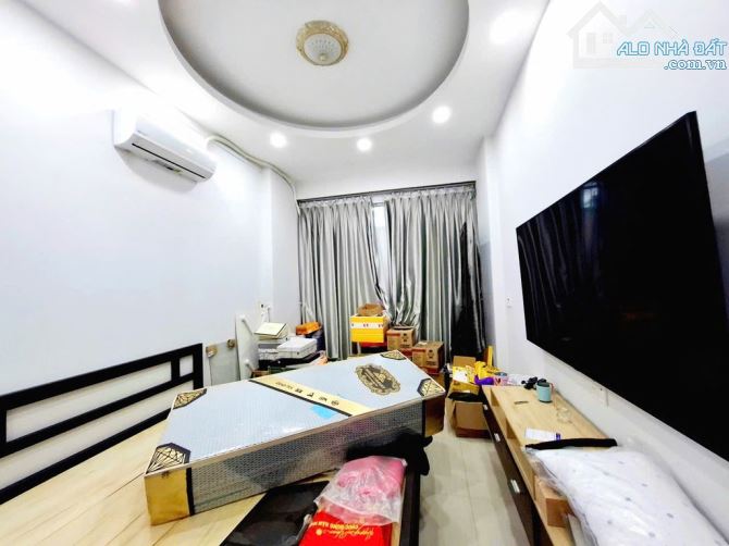 Hẻm xe hơi Đông Hồ Phường 8 Tân Bình - Tiện kinh doanh - Giá 6.799 tỷ - 2