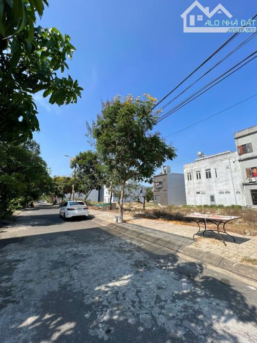 Bán Đất Đẹp - Giá Tốt Gần Biển Đà Nẵng -  Chỉ 300m Ra Biển – Tiềm Năng Tăng Giá Cực Cao! - 2