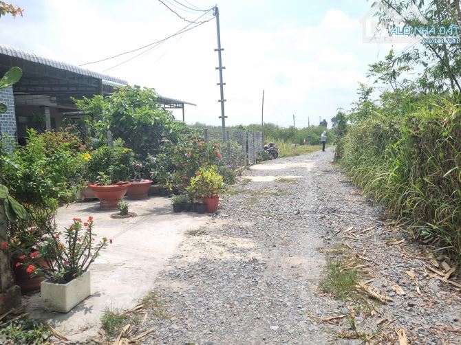 130m2 thổ cư. Đường thông. Rớt nhựa 100m. 420tr - 2