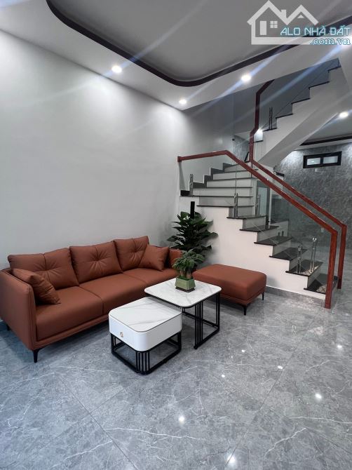 Nhà 4 tầng xây mới tại Nam Hùng Nam Hải,ngõ to thông ra Bùi Viện -Ngô Gia Tự Giá 2,38 tỷtt - 2
