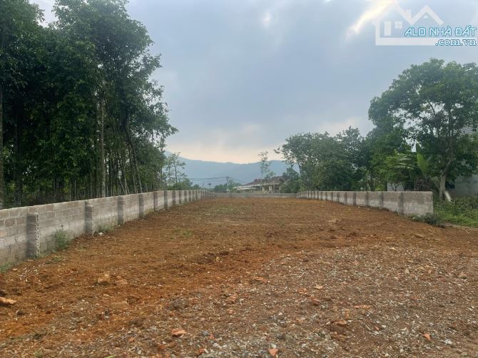 Đất đẹp thôn Bài Yên Bài Ba Vì diện tích 720m cách trục chính ủy ban chỉ khoảng 200m. - 2