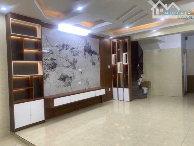 SIÊU PHẨM 3 TẦNG 1 TUM PHỐ HÀNG KÊNH – GIÁ CHỈ 2 TỶ 650 (CÓ THỎA THUẬN) - 2
