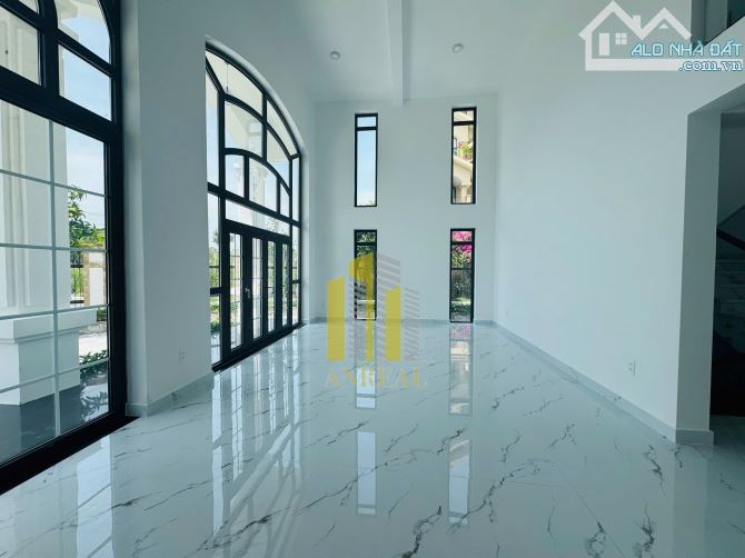 BIỆT THỰ VĂN PHÒNG SÀN TRỐNG GIÁ 90 TRIỆU - THANG MÁY - 2