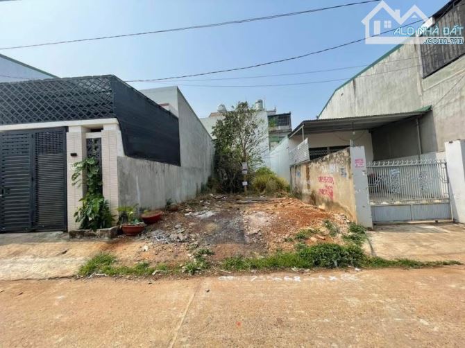 Đất hẻm 170 mai hắc đế Phường Tân Thành - Diện tích: 6x23,7m  - thổ cư: 100m2 - Giá: 2.7tỷ - 2