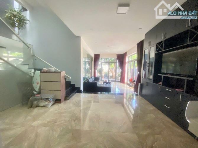 BIỆT THỰ 3 Tầng 171m²- gần MEGA MARKET đang XD- Đào Sư Tích- Liên Chiểu- Đà Nẵng 11,2 tỷ - 2