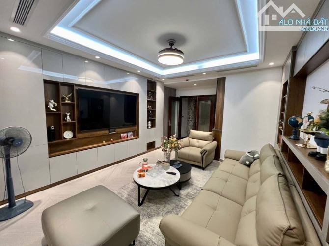 BÁN NHÀ 50M, ĐƯỜNG 800A P. NGHĨA ĐÔ, CẦU GIẤY | 8 TẦNG THANG MÁY | Ô TÔ VÀO NHÀ - 2