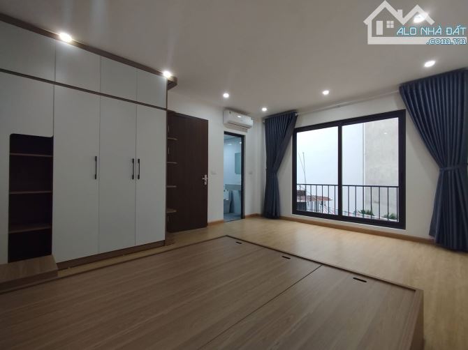 Bán nhà Hoàng Ngân, VIP nhất Thanh Xuân 36M2 ,6 tầng, Thang máy, hơn 8 tỷ - 2