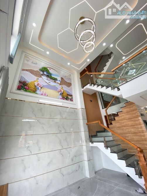 SIÊU PHẨM 5 TẦNG 105M2– NGANG 5.2M – NHÀ MỚI LUNG LINH – HẺM XE TẢI – KHU VIP AO ĐÔI  SỔ N - 2