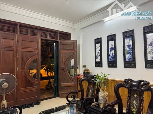 PHỐ LẠC LONG QUÂN - OTO VÀO QUAY ĐẦU - NHÀ ĐẸP Ở NGAY - 6 TẦNG THANG MÁY - 55M2. GIÁ 11.5 - 2