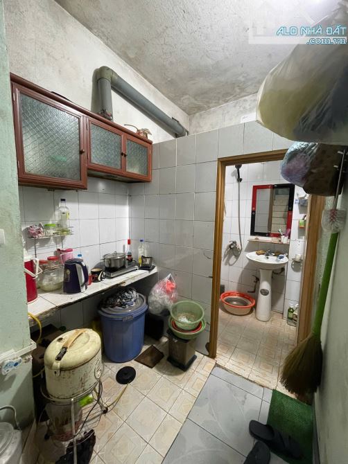 Bán nhà 2 tầng đời trung mặt đường Trần Huy Liệu Đẹp giá tốt - 2