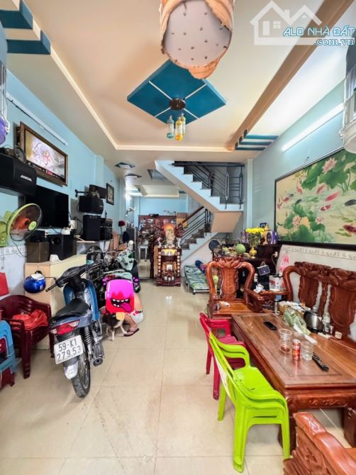 CHỈ 4,3 🪙CÓ NGAY NHÀ MỚI VỊ TRÍ ĐẸP 2 TẦNG 4,2*11,2M- VÀO Ở NGAY - SÁT LÊ VĂN QUỚI - BÌNH - 2