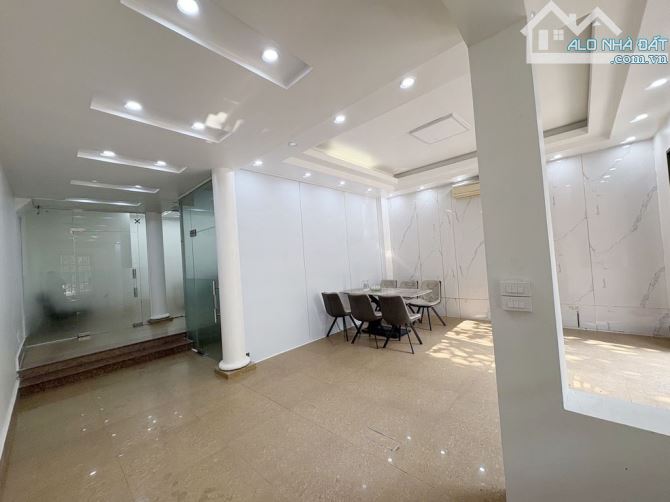 Cho thuê nhà Lạc Long Quân, Tầy Hồ, 130m2 x 4 tầng, 55tr - 2