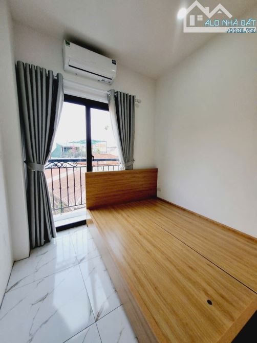 Bán Nhà Dòng Tiền Ngõ Hoàng Văn Thái 6 Tầng 18 Phòng Khép Kín Mặt Tiền 5,2M - 2