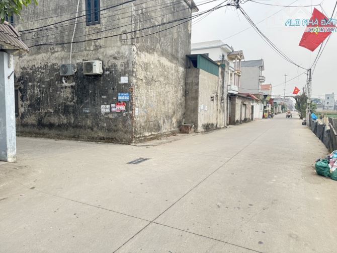 TRUNG OAI NỞ HẬU - OTO 5 CHỖ ĐỖ CỬA - GẦN BÌA LÀNG - CÁCH QL23B, KĐT CỔ DƯƠNG 200M - 2