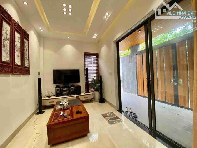 Nhà kiệt như Mặt Tiền vị trí đường Núi Thành Đà Nẵng - 2