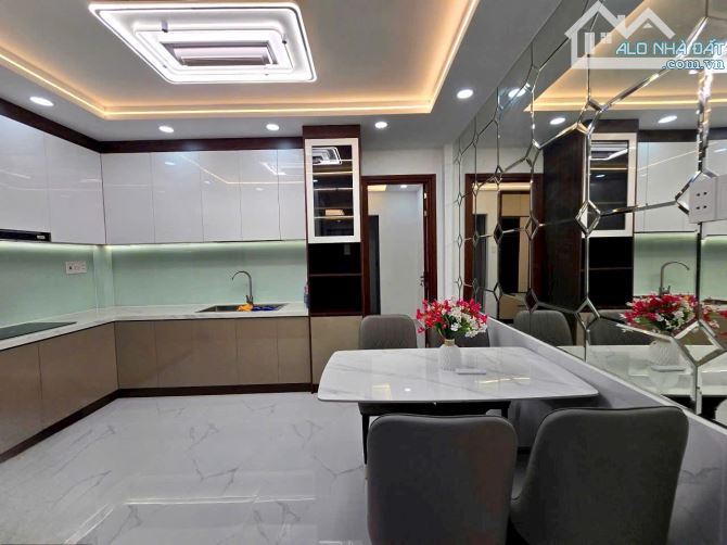4.2×16- bùi văn ba- ngay khu chế xuất TÂN THUẬN - q7 - 2