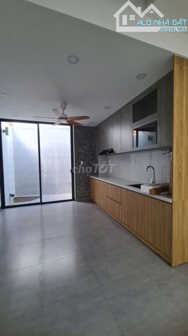 Cho Thuê Nhà HXH 75m2, 3PN, Nhà Mới 100% Hẻm 220 Đường Hoàng Hoa Thám, Phường 5, Bình - 2