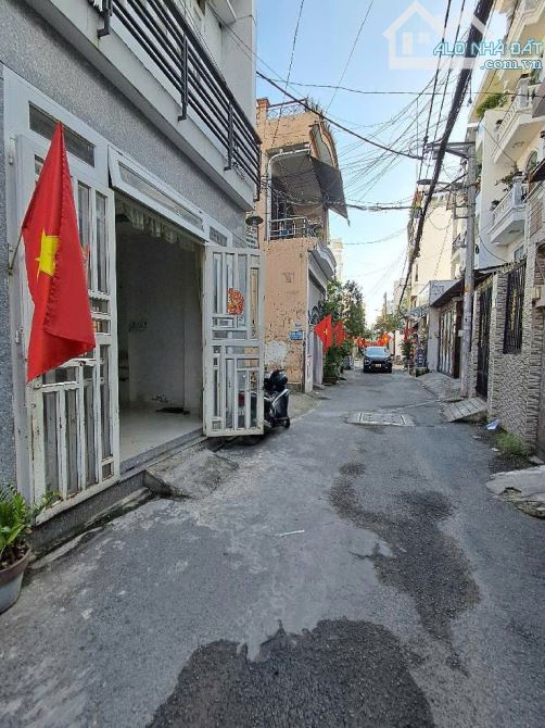 Bán nhà lô góc hxh quay đầu Bùi Quang Là, 4.3x10.3, , P12, Gò Vấp, 5 tỷ - 2