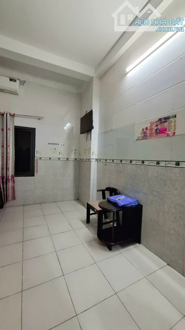 BÁN NHÀ KINH DOANH NHÀ NGHỈ - 2 MẶT TIỀN - GẦN BẾN XE TRUNG TÂM - 2