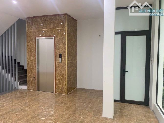 Cho thuê nhà mặt phố Thái Hà, DT 45m2x6 tầng+hầm, MT 4.6m, Giá 75tr - 2