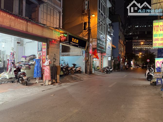 Hạ chào gần 2tỷ - Chủ nhà cần bán đất TRUNG TÂM Cầu Giấy. Diện tích 111m, nở hậu. 25 tỷ - 2