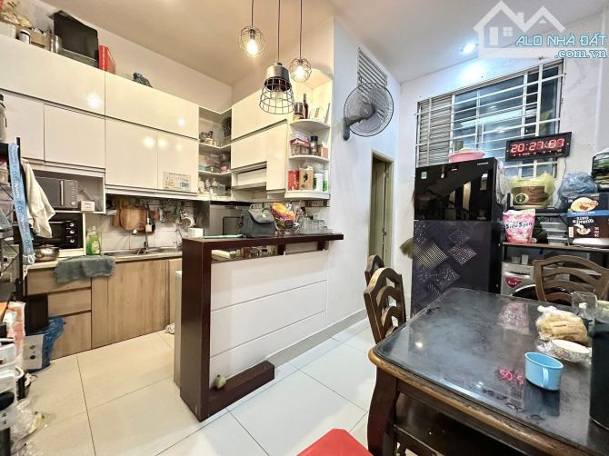 BÁN NHÀ BÙI ĐÌNH TUÝ, BÌNH THẠNH- HẺM XE HƠI - G.ẦN C.HỢ BAF CHIỂU - 52M2 - CHỈ 6,X TỶ TL - 2