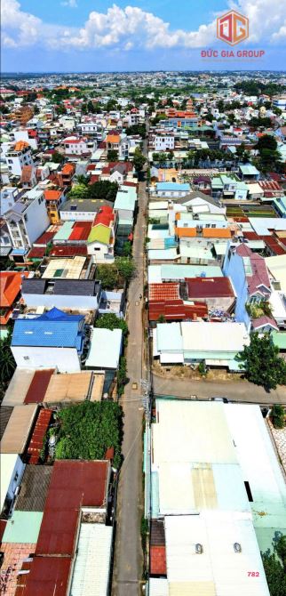 Bán lô đất đẹp, mặt tiền Nguyễn Bảo Đức, P. Tân Mai , 360m2 chỉ 15tỷ - 2