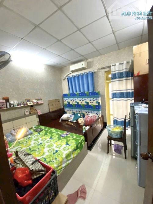 MẶT TIỀN KINH DOANH - NGAY CHỢ TÂN HƯƠNG - NGANG 4 X 24- NHỈNH 8 TỶ - 2