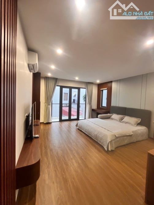 +B.án N.hà  NGỌC LÂM-56m2-6T Nhỉnh 12.95 tỷ-MỚI TINH KHÔI- SIÊU PHẨM-TK ĐỈNH CAO-GARA - 2