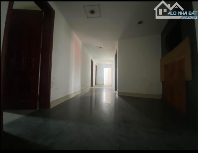 Hàng Đẹp/ 59 tỷ/ 8 Tầng/ 187/198 M2 . Mặt Phố.Hoàng Mai - 2