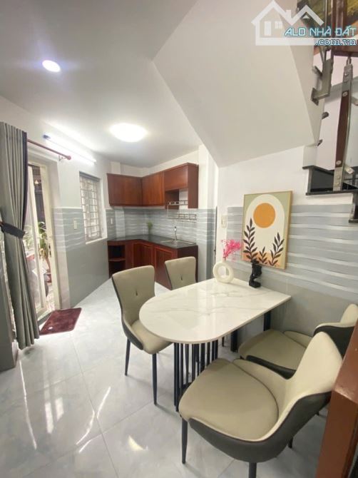 49M2 - CHỈ 4.X T.Ỷ - LÔ GÓC 3 MẶT THOÁNG - FULL NỘI THẤT - NGUYỄN DUY CUNG, PHƯỜNG 12, GV - 2