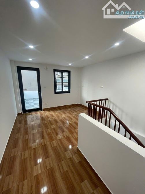 Bán Nhà trong Phố Dương Văn Bé - 2