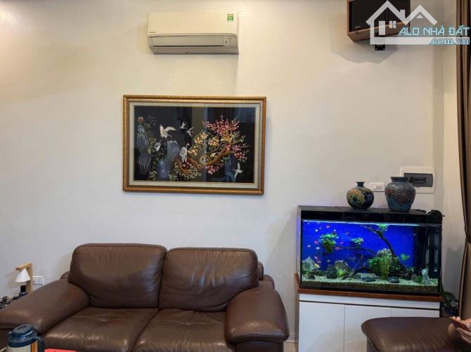 BÁN NHÀ Mặt ngõ THái Thịnh, Đống đa, DT 39m, 5 Tầng,MT 6,5m, G.ía 11,2 Tỷ - 2