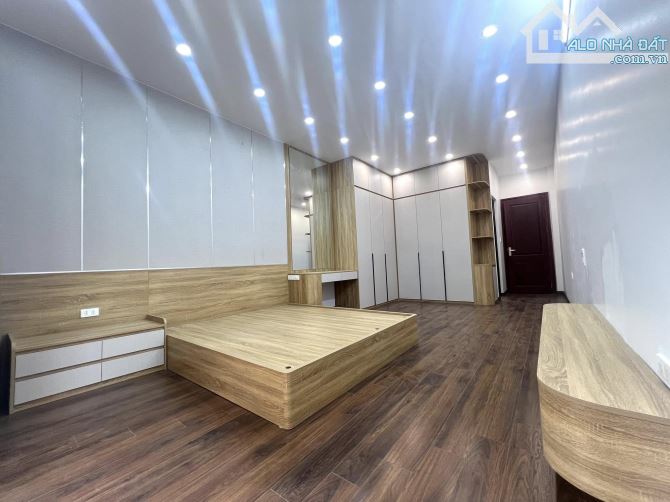 Bán nhà Phùng Chí Kiên, 44m2, 6 tầng, thang máy, ô tô vào, 15.8 tỷ - 2