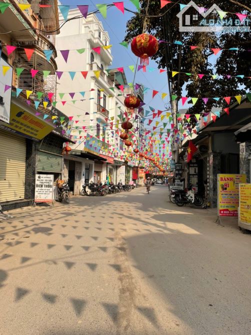 BÁN ĐẤT YÊN HÒA , YÊN NGHĨA, LÔ GÓC  2 THOÁNG, Ô TÔ NẰM TRONG ĐẤT , 64M GIÁ 3.95 TỶ - 2